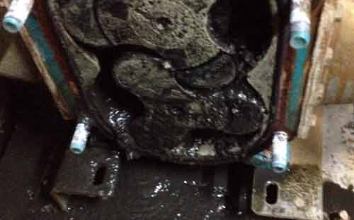 騰格里沙漠再現(xiàn)造紙黑液污染,如何運(yùn)用濃漿泵加強(qiáng)環(huán)保！